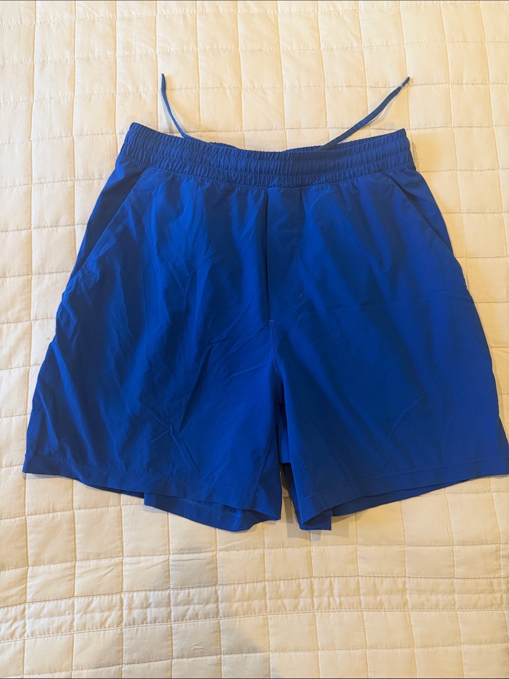 lululemon athletica Men's Athletic Shorts in Royal Blue 5 in inseam pace breaker